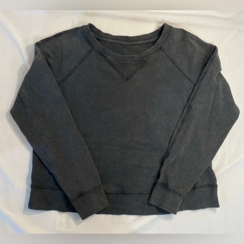 Lululemon  Loop Back Crew    NWOT   Black  size 12 - Picture 6 of 8